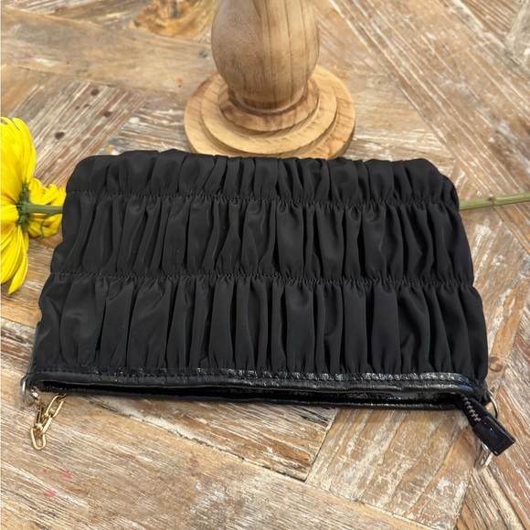 Brighton Clutch - Picture 3 of 6